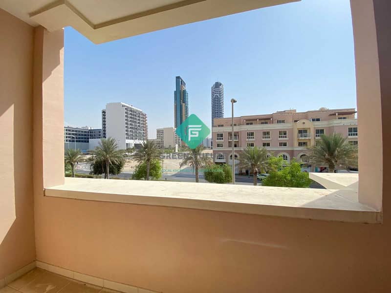 4 Huge Size Chiller Free One Bedroom Apartment witn Parking In mulberry JVC 33000 AED