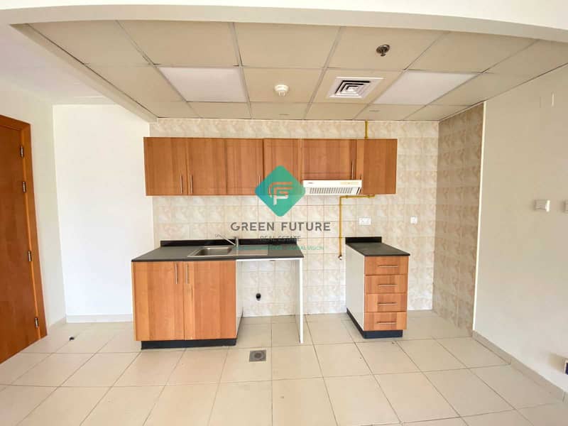 6 Huge Size Chiller Free One Bedroom Apartment witn Parking In mulberry JVC 33000 AED