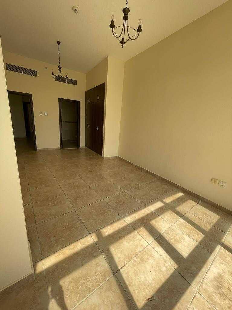 Spacious Huge nd Nice 1BR with ONE month free