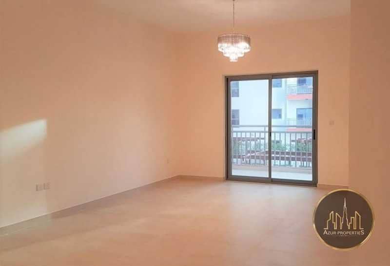 2 Spacious 2 Bedroom | Low floor | Pool view