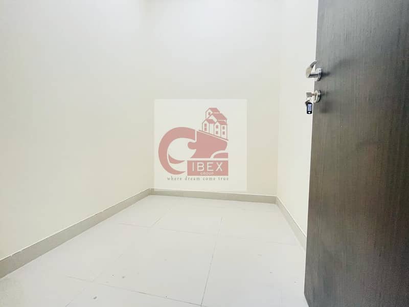 6 30 days free ! Spacious apartment ! With all ameneties behind of sheikh zayed road