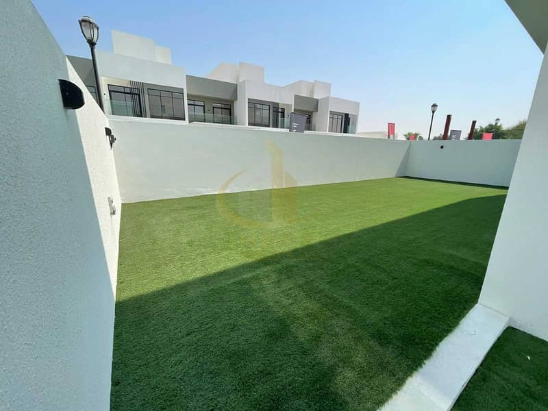 4BR+M | Private Pool and Garden | Jumeirah Luxury