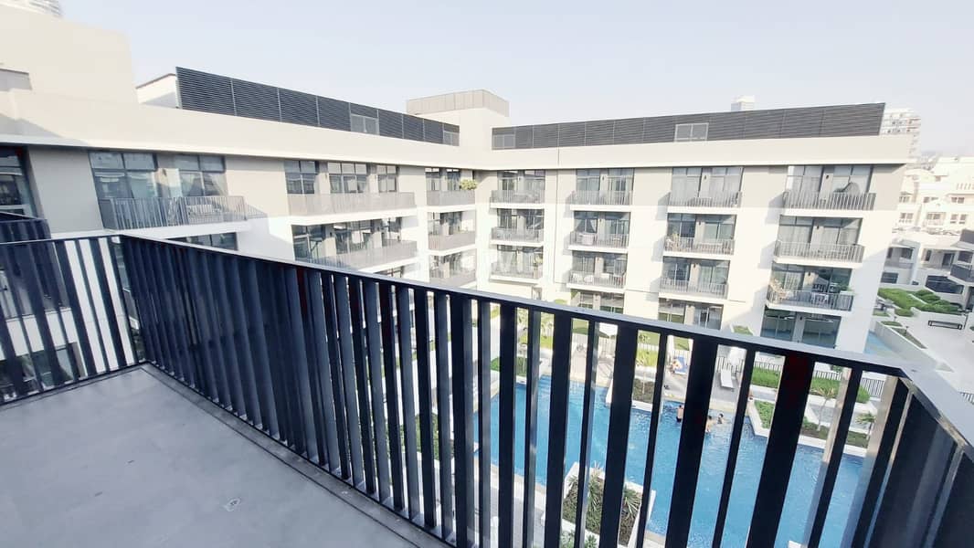 29 Pool view | 2BR + study | Chiller Free | LARGE Layout.