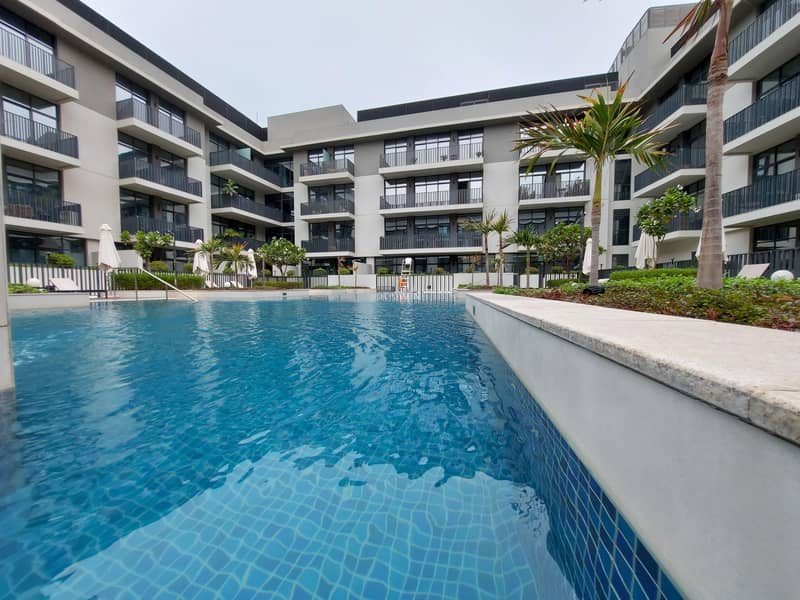 30 Pool view | 2BR + study | Chiller Free | LARGE Layout.