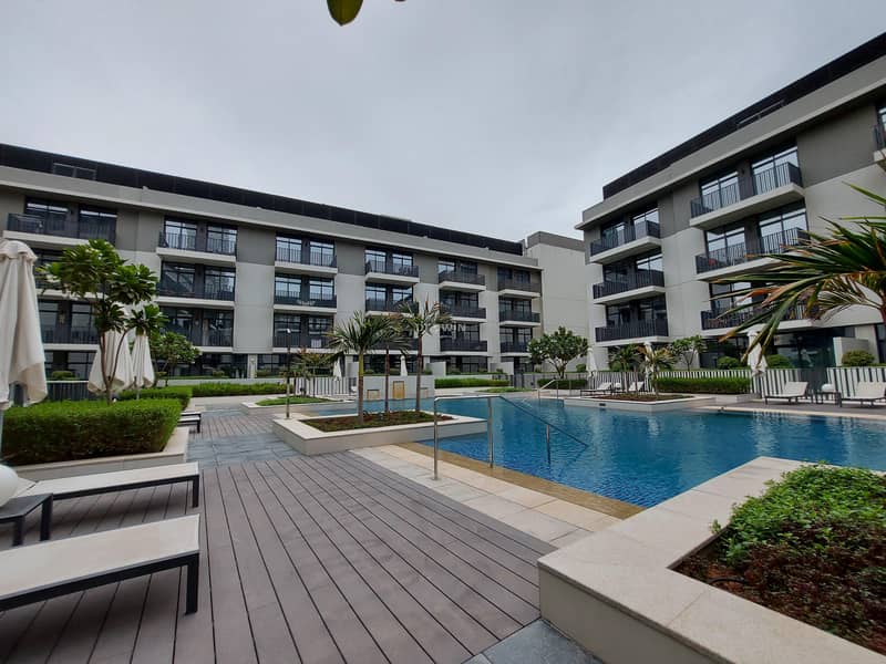 40 Pool view | 2BR + study | Chiller Free | LARGE Layout.