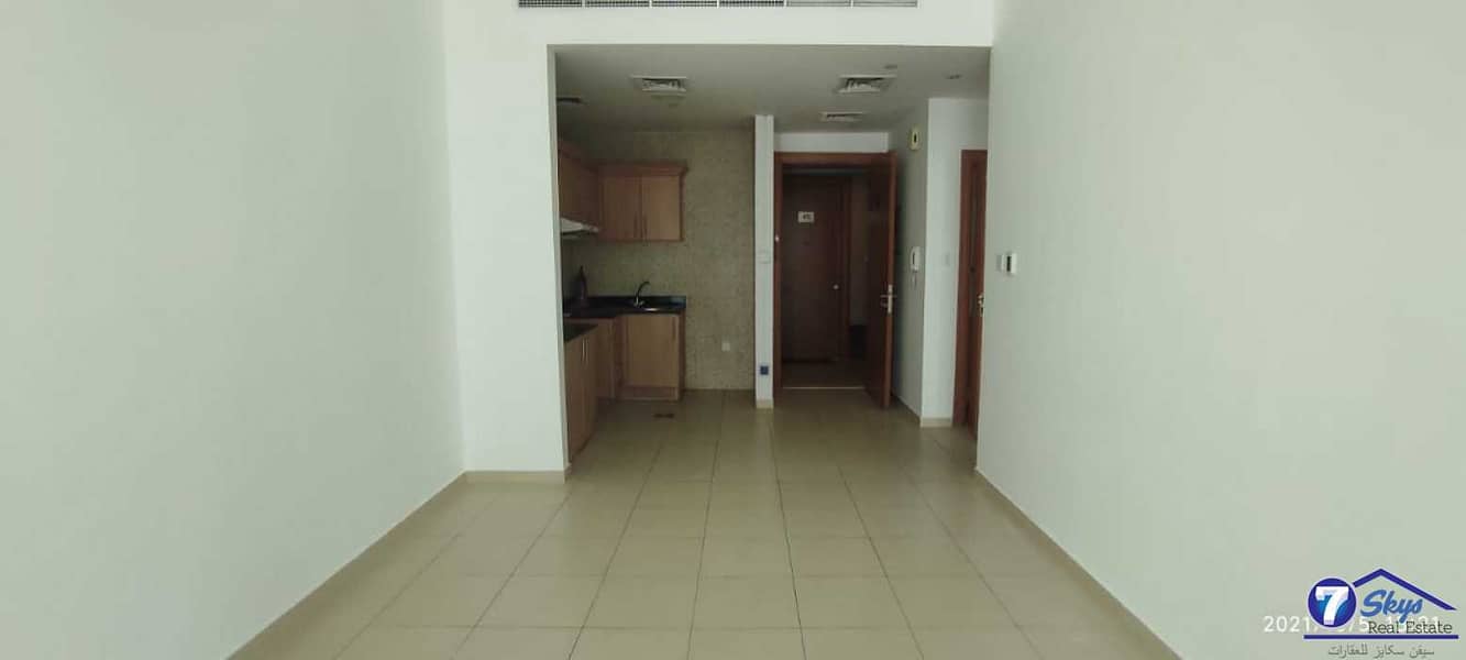 10 Full Lake view    1BHK in Mayfair only 42k  | BBAY
