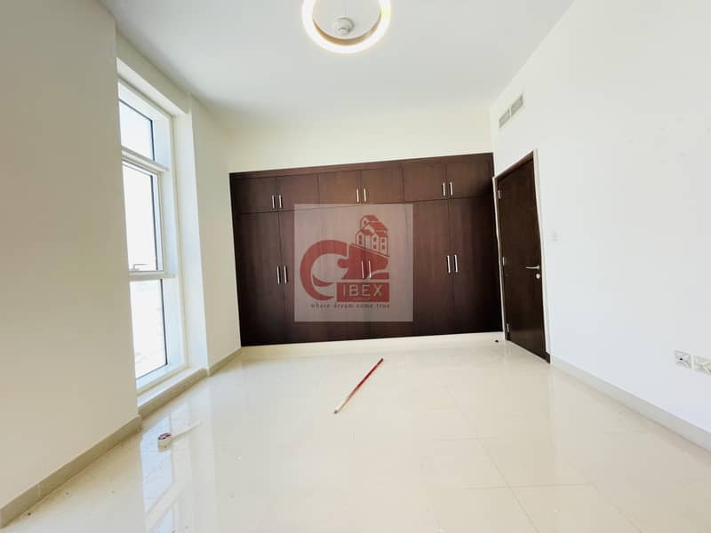 4 New building Sami furnished Month free front of metro station 2bhk now in 68k jaddaf