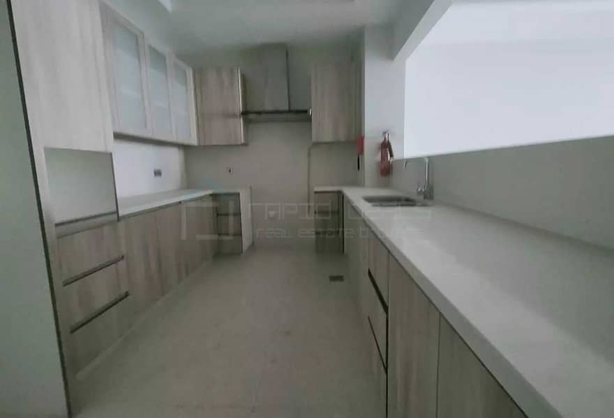 4 2BR with Huge Balcony - 12 Cheques - 1 Month Free