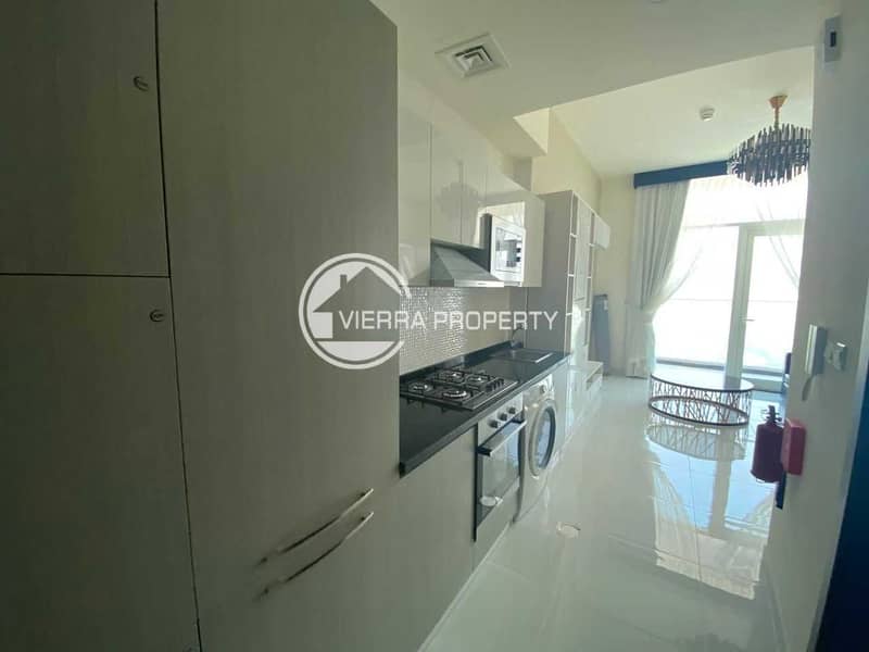 2 Sun drenched| Best layout| Fully furnished|