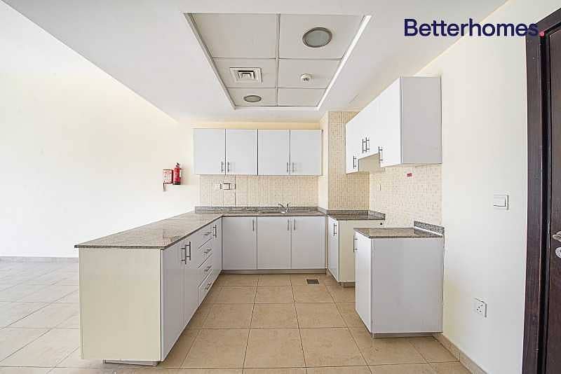 2 Vacant | Upgraded Kitchen | Park View