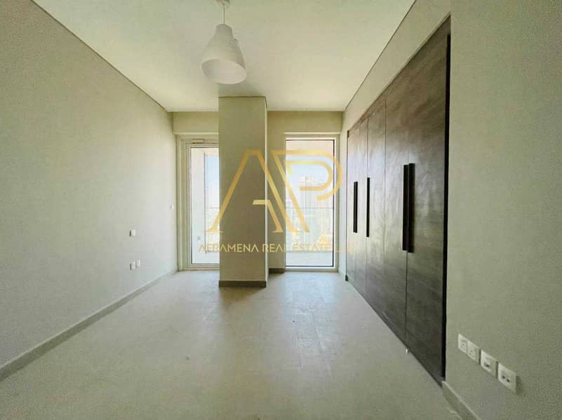 8 BRAND NEW HIGH RISE BUILDING | PANORAMIC VIEW | KITCHEN FURNISHED