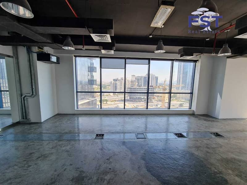 7 Amazing Fitted office for sale in Jumeirah Bay X3