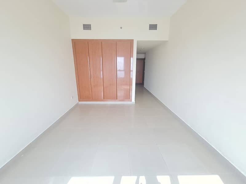 Квартира в Корниш Аджман，Корниш Тауэр, 2 cпальни, 520000 AED - 5443627