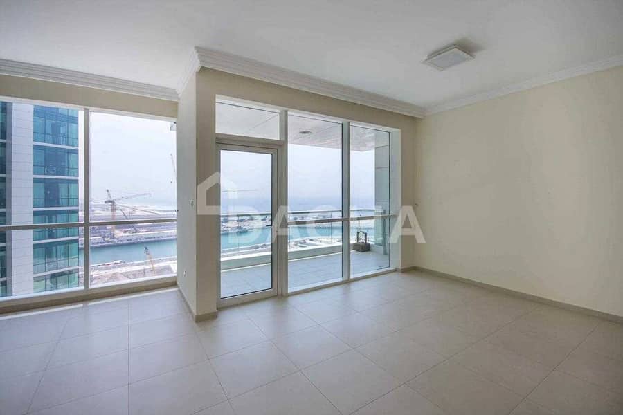 2 Sea view / Unfurnished / Vacant mid Oct.