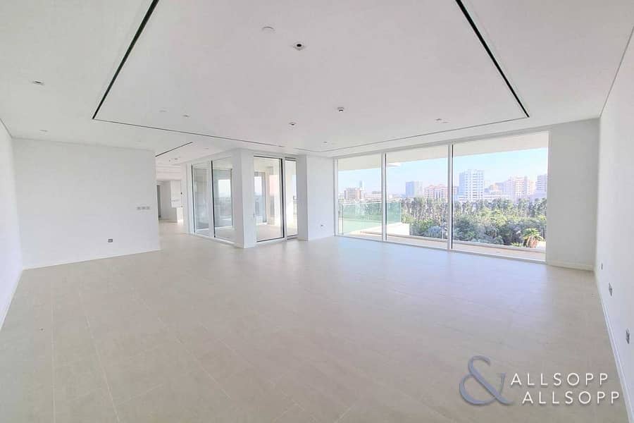 8 3 Bed | New | Skyline Views | Great Layout