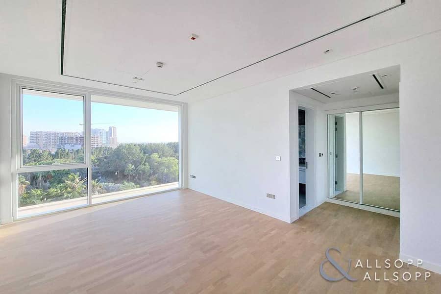 9 3 Bed | New | Skyline Views | Great Layout
