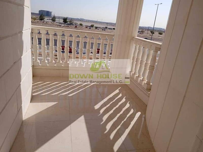 6 Special Deal and Brand New Huge Studio with Balcony