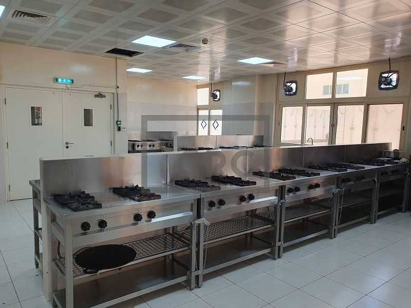 10 350 per person| 150 Rooms | Ready Kitchen | Clean