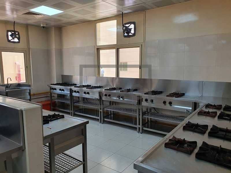 9 350 per person| 250 Rooms | Ready Kitchen | Clean