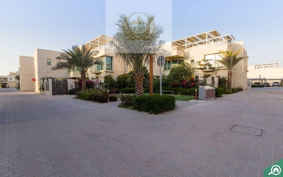 7 Own your villa at the Sharjah Sustainable City
