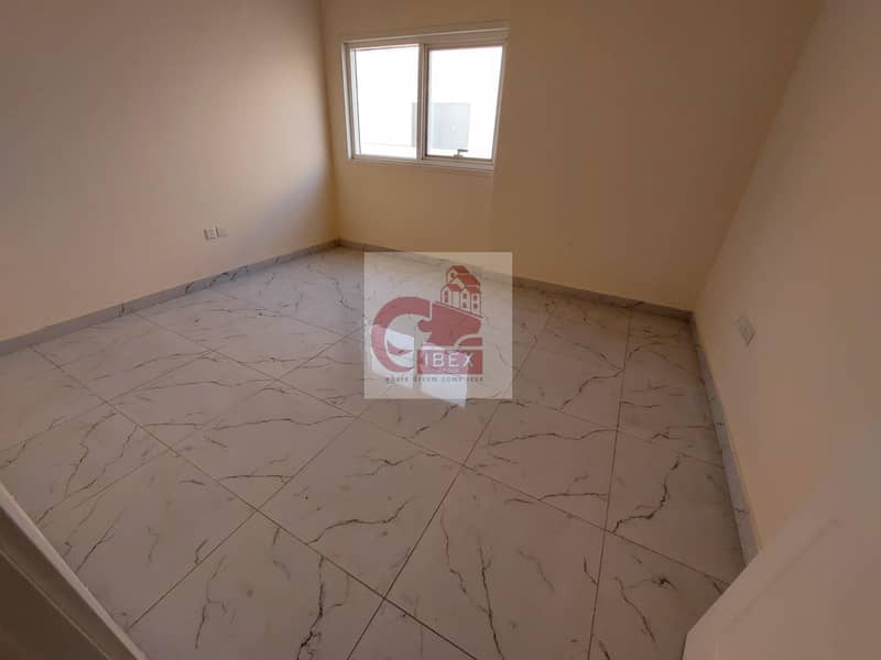 7 Very Huge 3Bedroom With Store Room Built-in Wardrobes covered parking