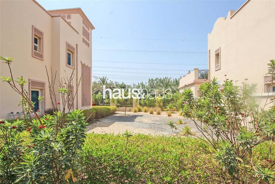 15 Landscaped Garden | Great Condition | Exclusive
