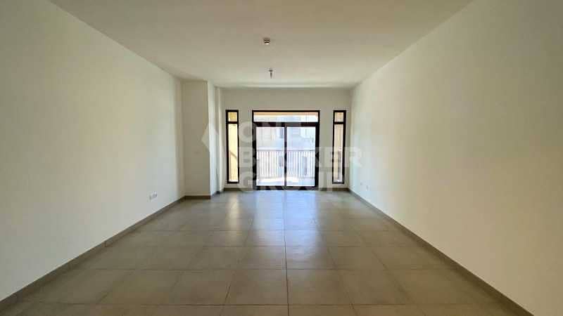 RESALE unique biggest 2BR+m RESALE unique biggest 2BR+m