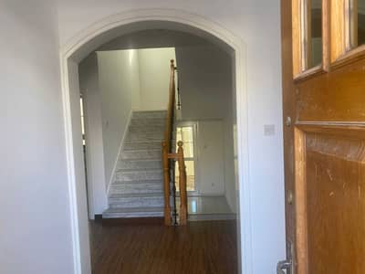Hot deal 3 bedroom 2 storey villa in jaffliya near emigration