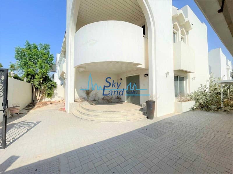LARGE COMMERCIAL VILLA FOR RENT IN JUMEIRAH 1