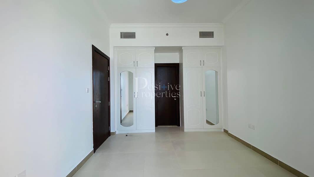 12 Luxurious Apartment | Brand New | Genuine Deal