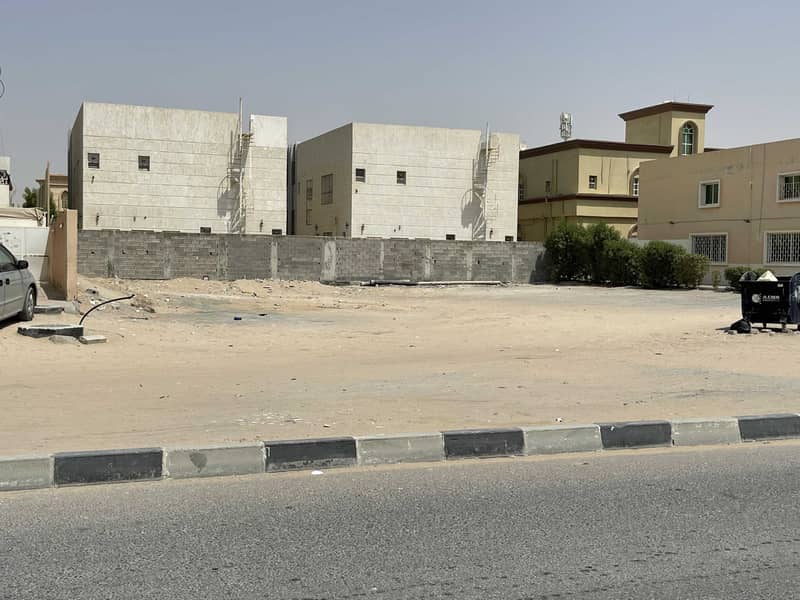 8 The land of Al-Rawda area on a commercial street, an area of 900 square meters