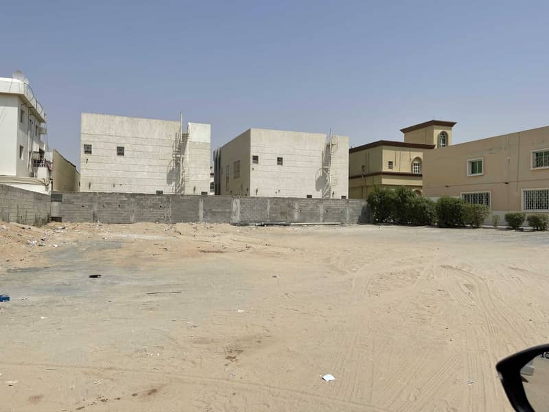 9 The land of Al-Rawda area on a commercial street, an area of 900 square meters