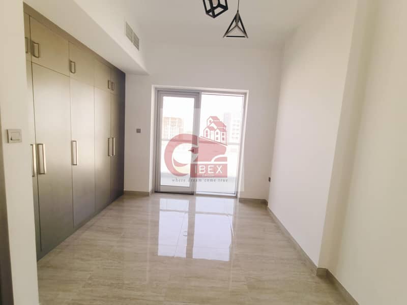 3 30 days free ! Brand new ! Spacious apartment ! With all ameneties