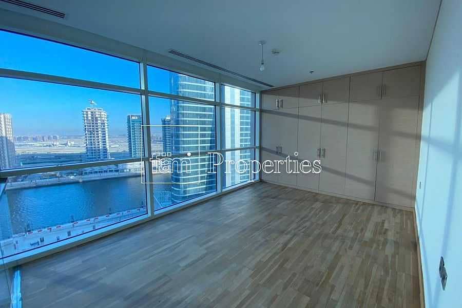 16 The Only Duplex Available with Canal View