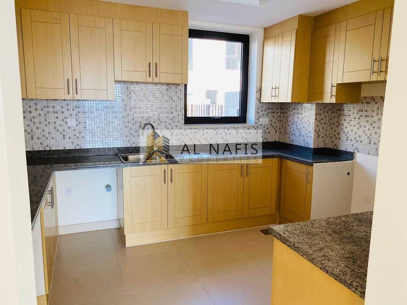 AMAZING | TOWNHOUSE | SOUK AL WARSAN