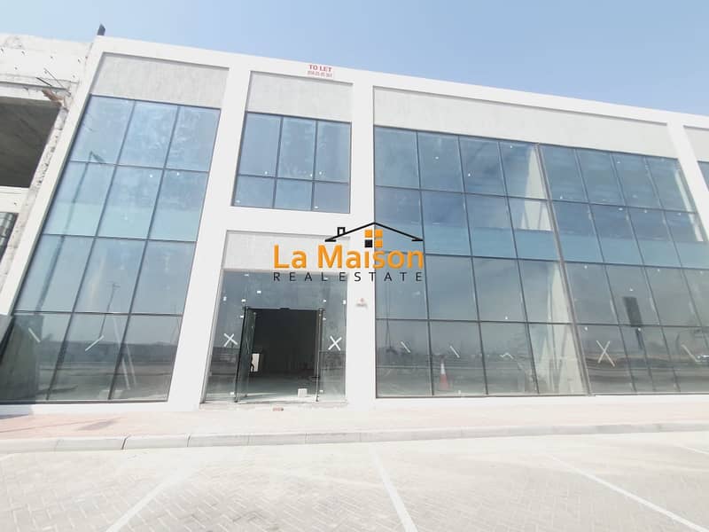 commercial shop in main road in barsha rent is 800k