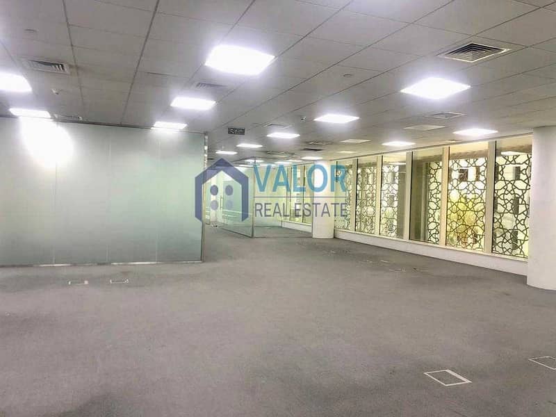 16 Premium Fitted Office | Extremely Prime Location |9 Parkings
