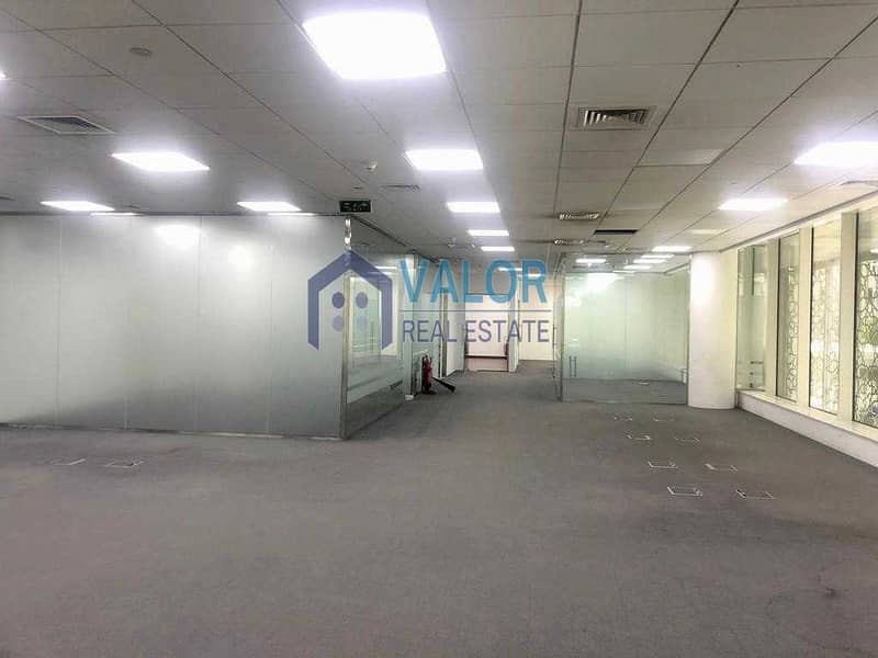 18 Premium Fitted Office | Extremely Prime Location |9 Parkings