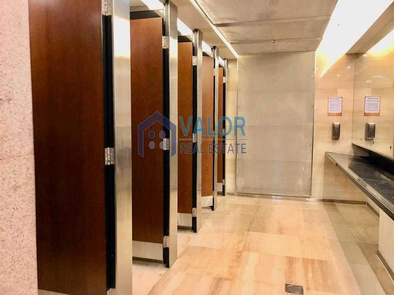33 Premium Fitted Office | Extremely Prime Location |9 Parkings