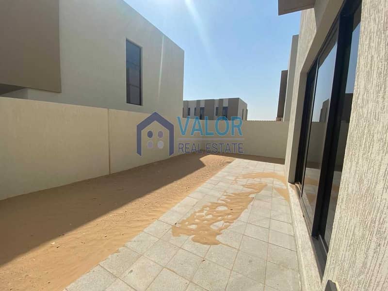 14 Brand New Townhouse l Private Terrace l Ready to Move in