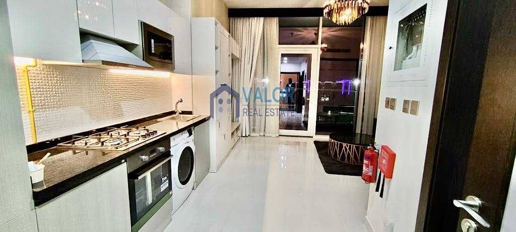16 Exclusive| Fully Furnished | Brand New Studio