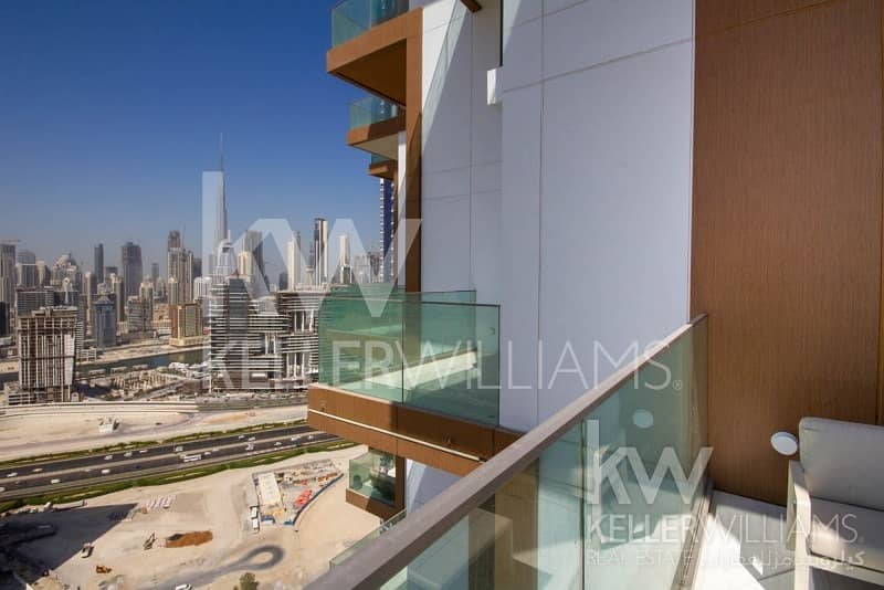35 Highest Residential Floor I Burj Khalifa View I NEW