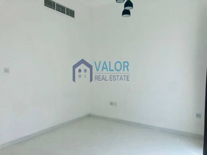 19 Hot Offer / 3 BR Townhouse / Nasma-Sharjah