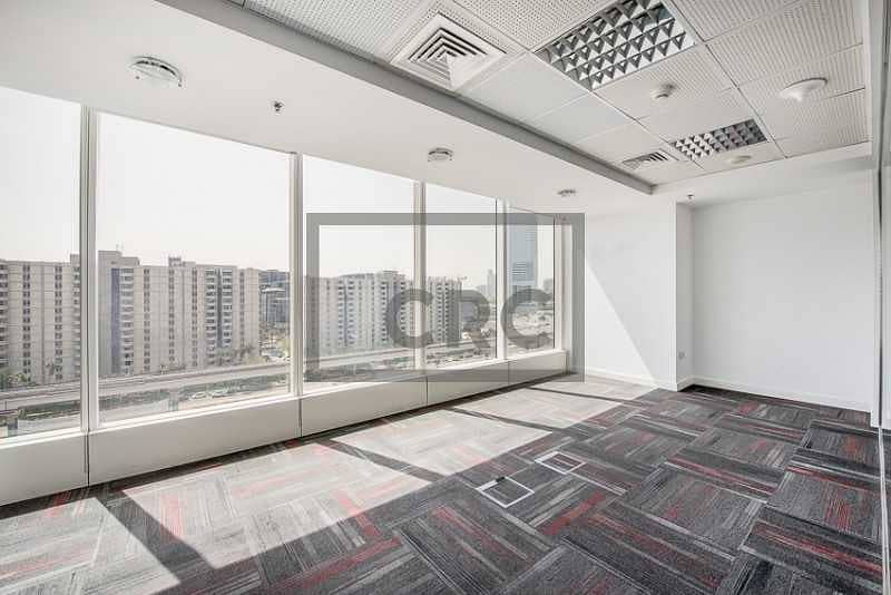 Fitted | Bright Office I Sheikh Zayed Road