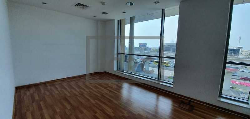 4 Fitted |With Partitions | Near Metro | For Rent