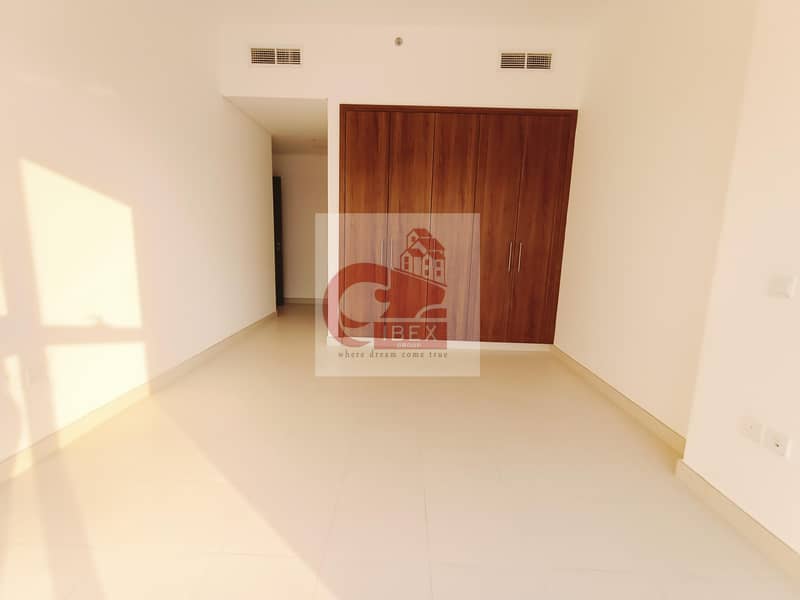 6 30 days free ! Brand new ! With all ameneties behind of sheikh zayed road