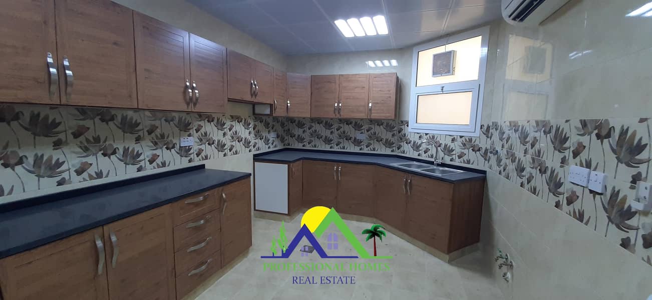 Квартира в Аль Мутарад, 3 cпальни, 44000 AED - 4726386