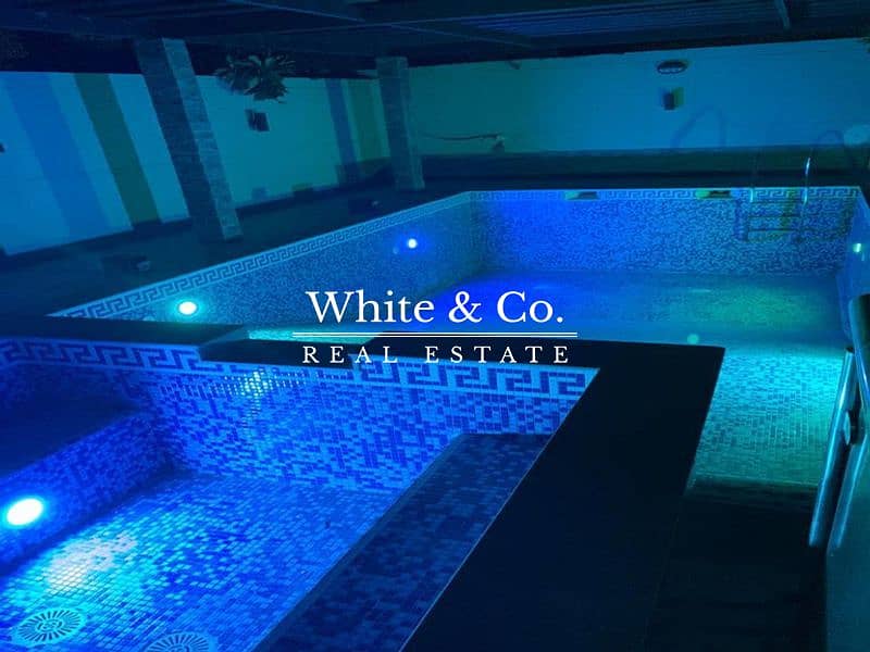 3BR LARGE LEGACY STYLE PRIVATE POOL/ JACUZZI!! 3BR LARGE LEGACY STYLE PRIVATE POOL/ JACUZZI!!