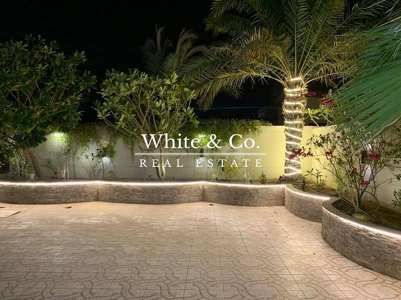 9 3BR LARGE LEGACY STYLE PRIVATE POOL/ JACUZZI!!