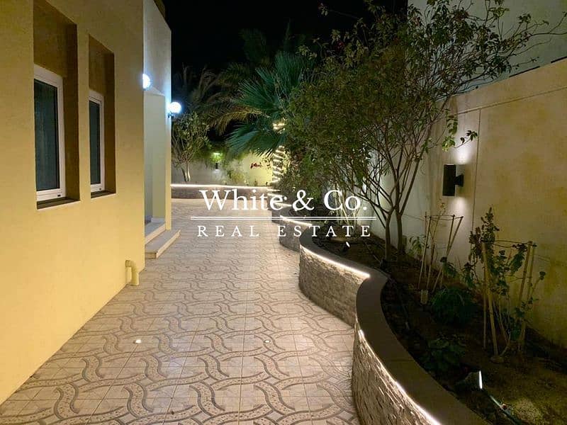 10 3BR LARGE LEGACY STYLE PRIVATE POOL/ JACUZZI!!